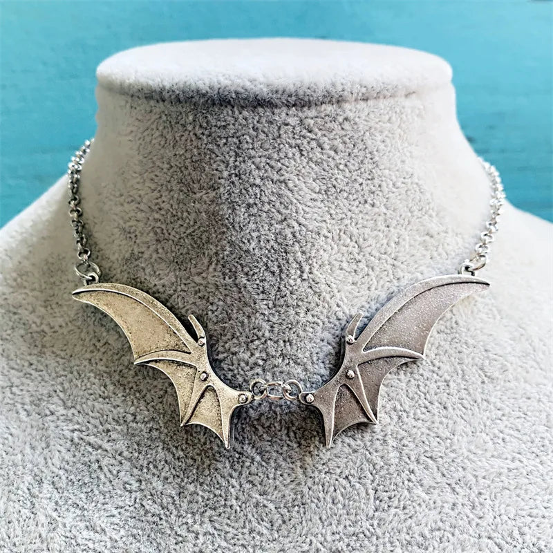 Goth Vampire Vintage Bat Wings Pendant Choker Necklace Christmas Witchy Gift For Women Best Friends New Fashion Jewelry