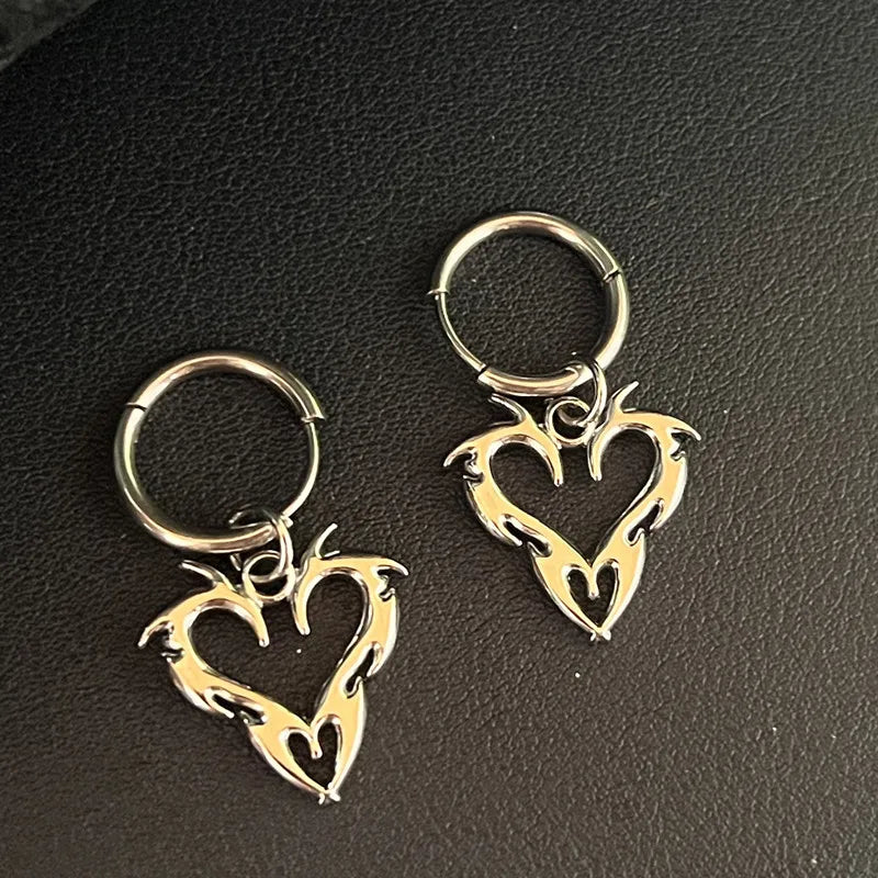 Y2K Accessories Hoop Earrings Korean Fashion Thorn Heart Earrings for Women Punk Charm Jewelry Goth