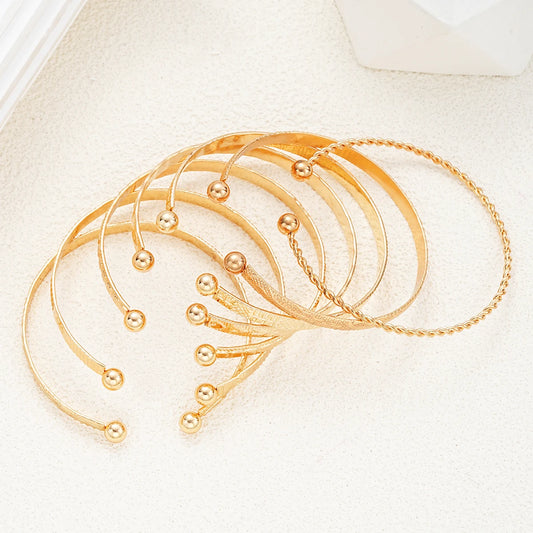 7 Pcs/Set Punk Gold Color Bracelets for Women Streetwear Goth Heart Prints Metal Design Open Bangle Fashion Jewelry Gifts 2024