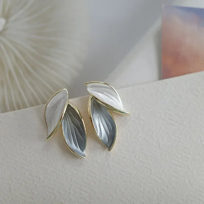 Metal Trendy Fresh Lovely Sweet Grey Leaf Stud Earrings for Women 2024 Fashion Jewelry Gifts