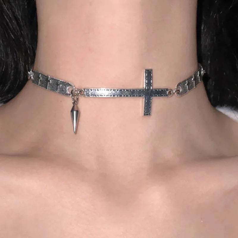 Punk Jewelry Spliced Cross Rivet Necklace Grunge Rock Cool Accessories Cool Necklace Women Goth Fashion Choker